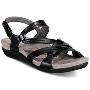 BareTraps Jordyn Strappy Sandals